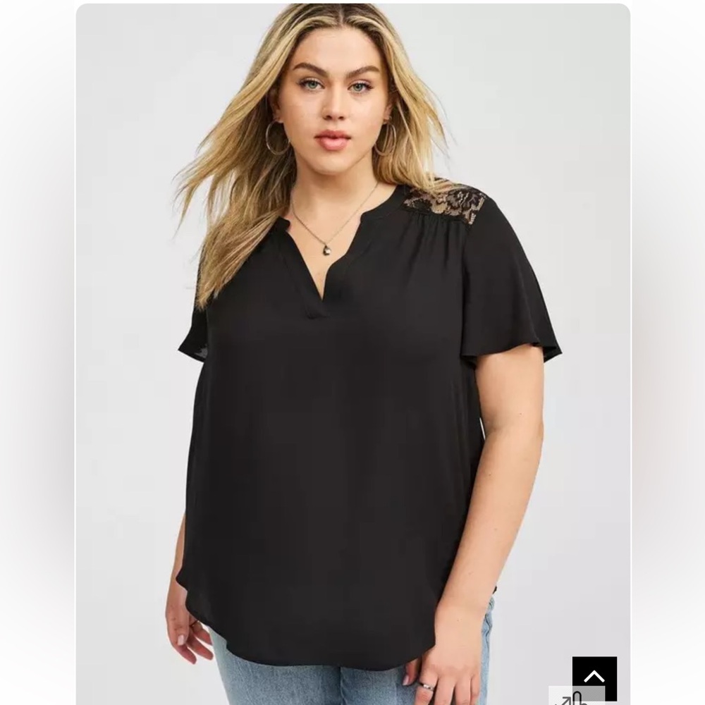 Torrid Harper Lace Yoke Flutter Sleeve Top Size 4